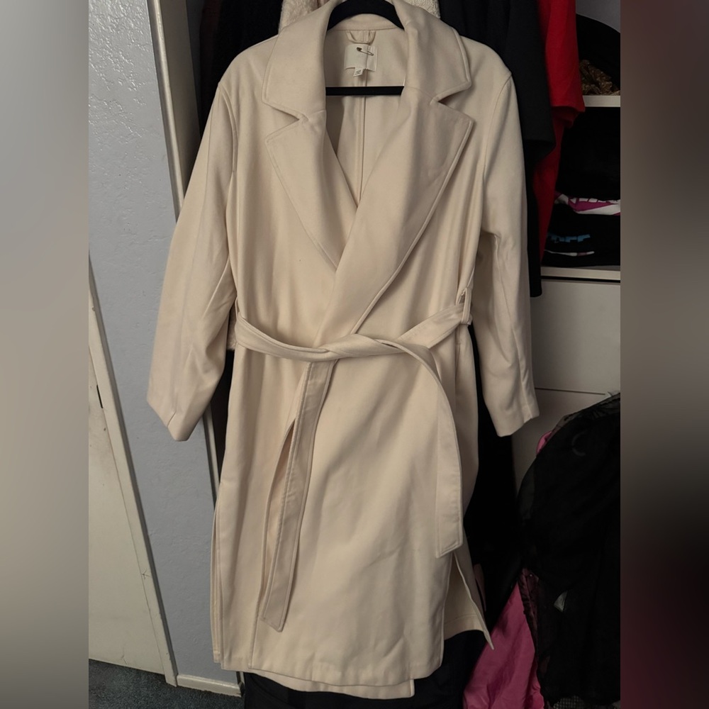 H&M Cream Off-White Coat